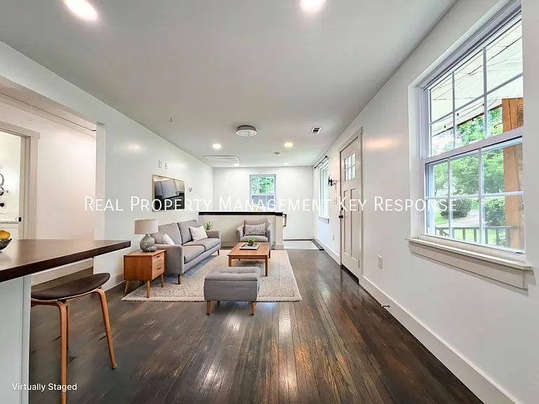 1353 Cardinal Ave — Photo 3