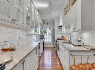 1026 16th St NW #202A, Washington, DC 20036