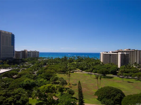 2045 Kalakaua Ave APT 1414, Honolulu, HI 96815