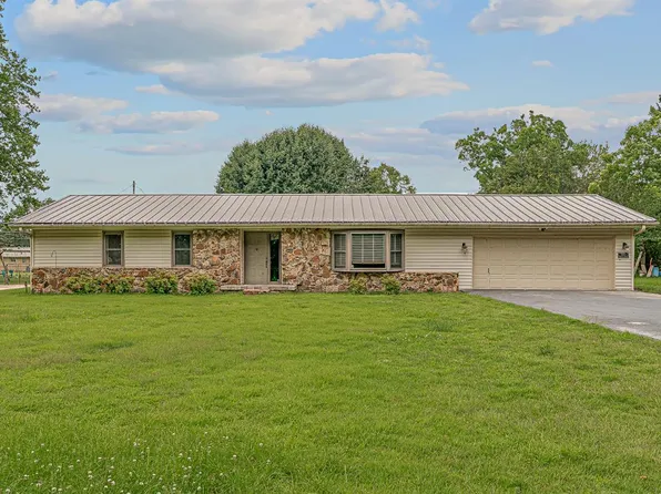 5411 Thompson Dr, Jonesboro, AR 72404