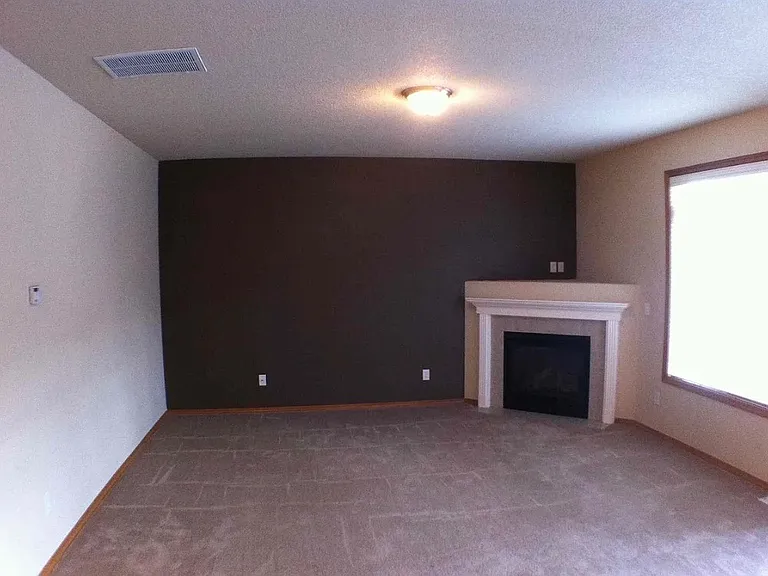 38640 Barlow Pkwy — Photo 9
