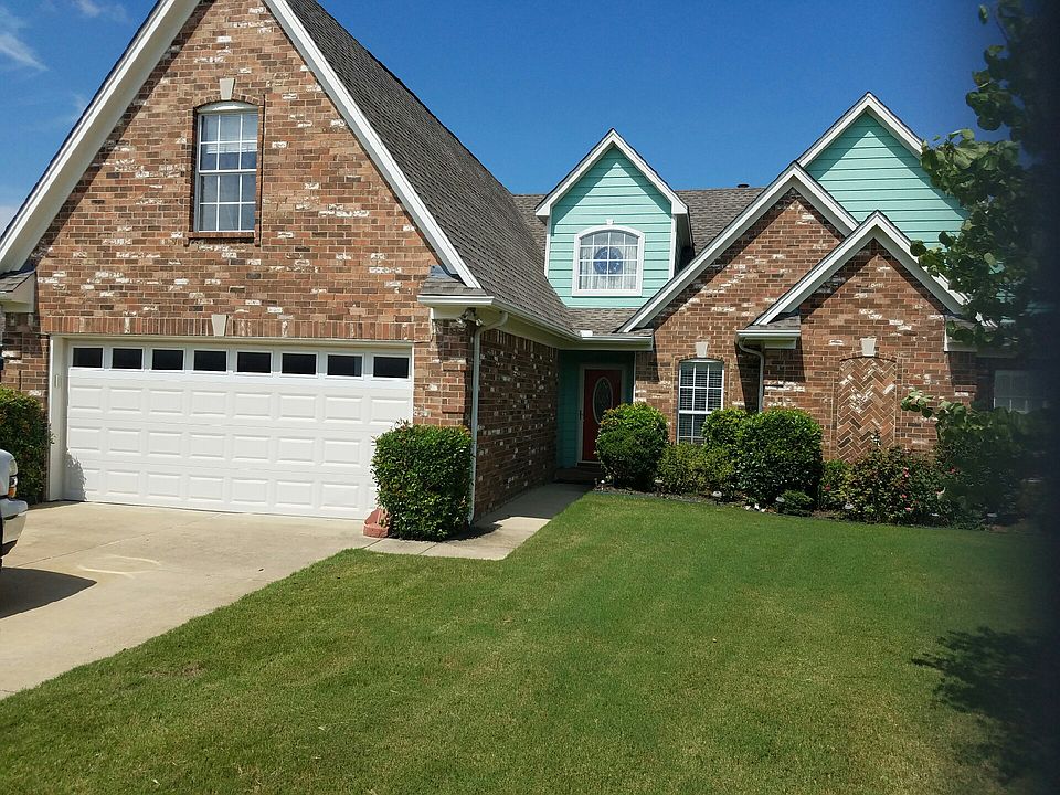 1st image of 5690 Broadway Dr