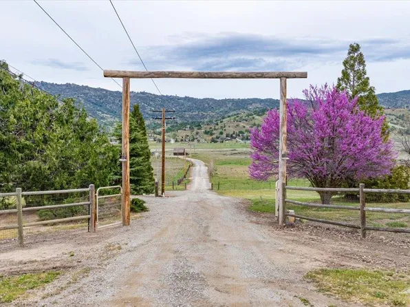 27931 Cumberland Rd, Tehachapi, CA 93561