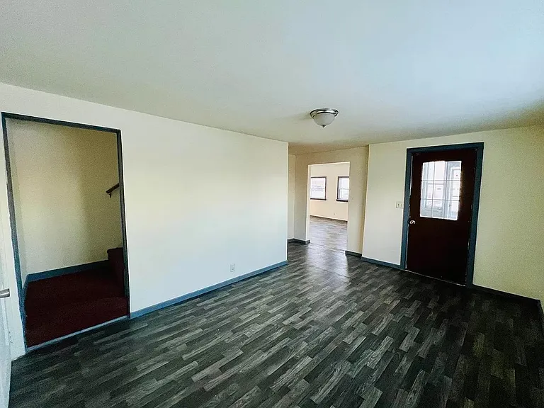 3118 N Water St — Photo 3