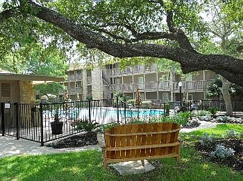 1st image of 2 Cliffhouse Dr #210