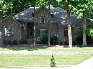 4800 Cove Creek Dr SE, Brownsboro, AL 35741