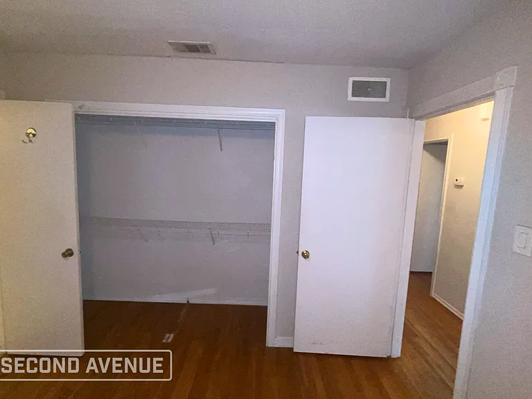 1803 Robinson St — Photo 6