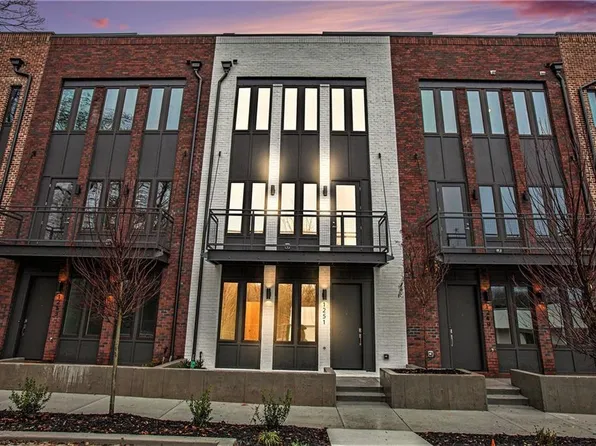 1251 Chelsea Cir NW #30, Atlanta, GA 30318