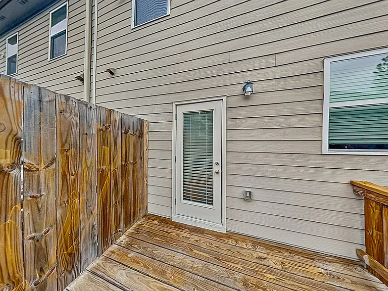 975 Society Cir SW — Photo 15