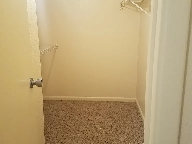 Quincy Ridge Apartments — Photo 59