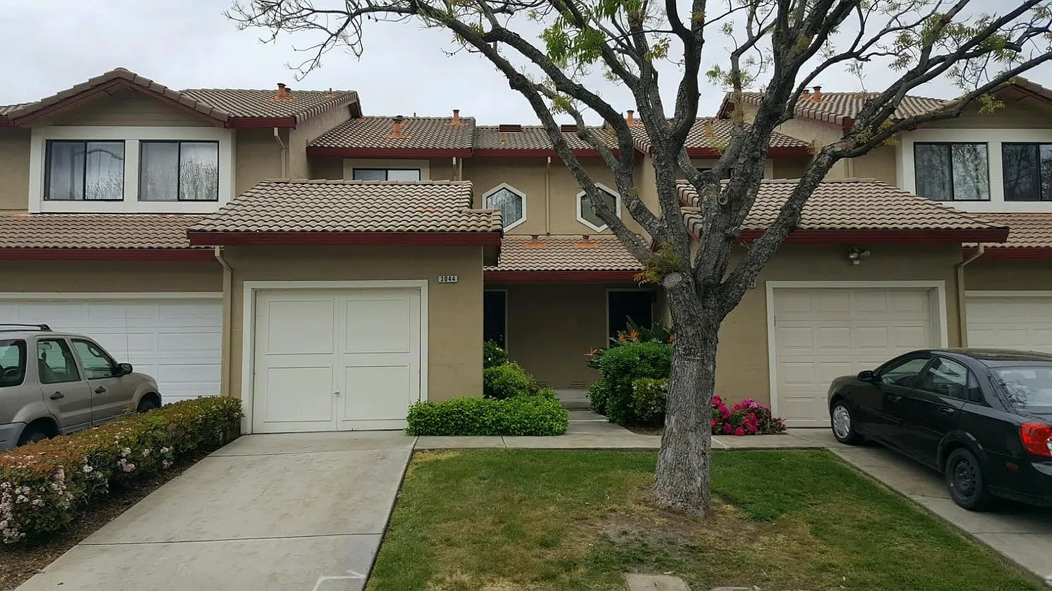 3044 Peppermill Cir photo 1