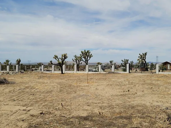 Pearblossom Highway & 190th St E, Llano, CA 93544