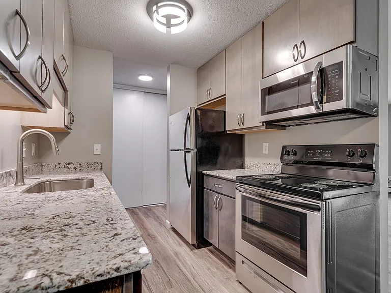 Garden Oaks Apartments — Photo 1