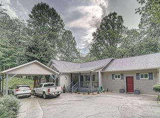 796 Fox Rd, Hiawassee, GA 30546