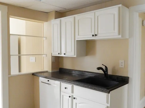 173 Broadway, 173 Broadway APT 2, Bangor, ME 04401
