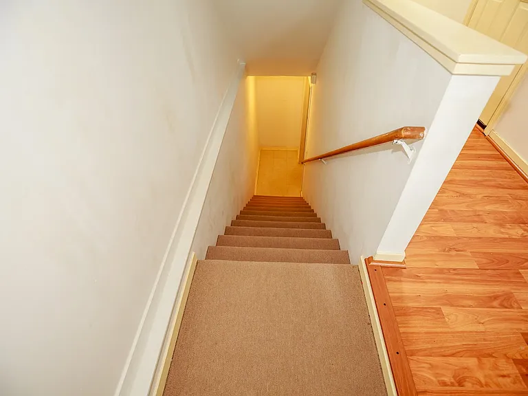 716 Eton Ct — Photo 30