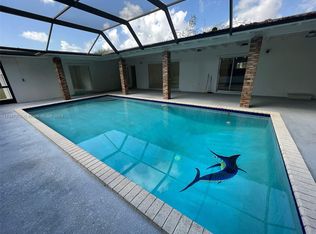 5633 SW 65th Ave, South Miami, FL 33143