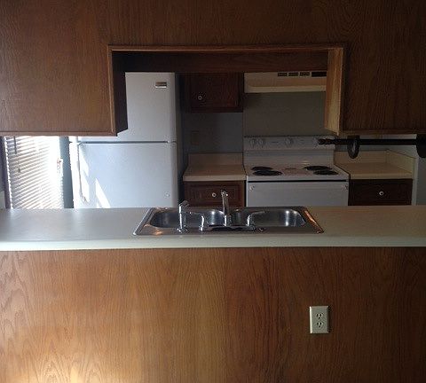 4th image of 111 Lakebrink Dr