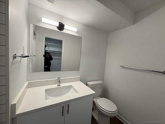 5th image of 38 Hill Rd #24