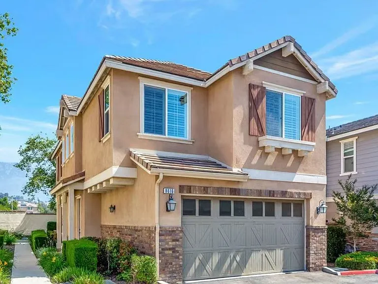 8616 Stoneside Dr — Photo 1