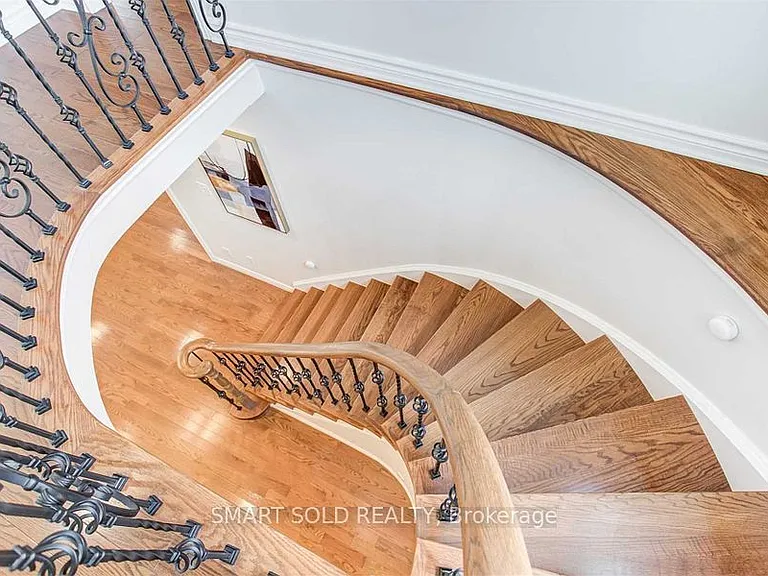 45 Abbeywood Trl #MAIN FLOOR — Photo 18
