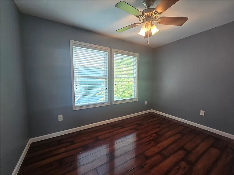1814 Avenue N 1/2 #3 — Photo 7