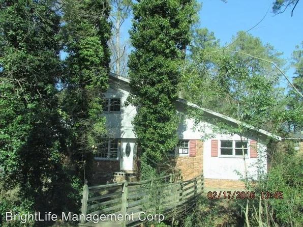 2080 Karen Dr, Macon, GA 31217
