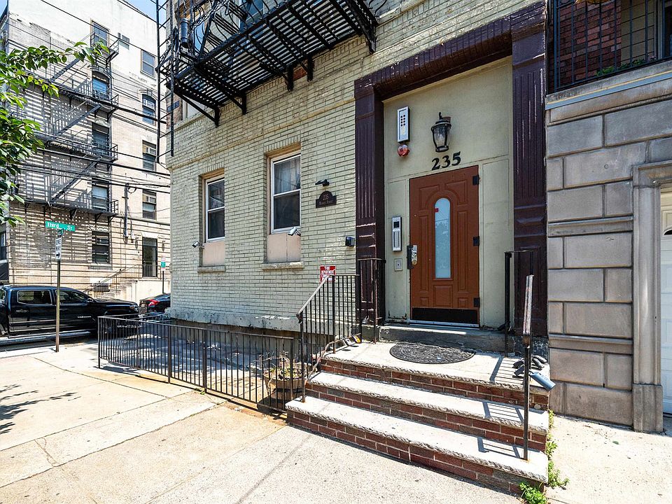 1st image of 235 Monroe St APT 14