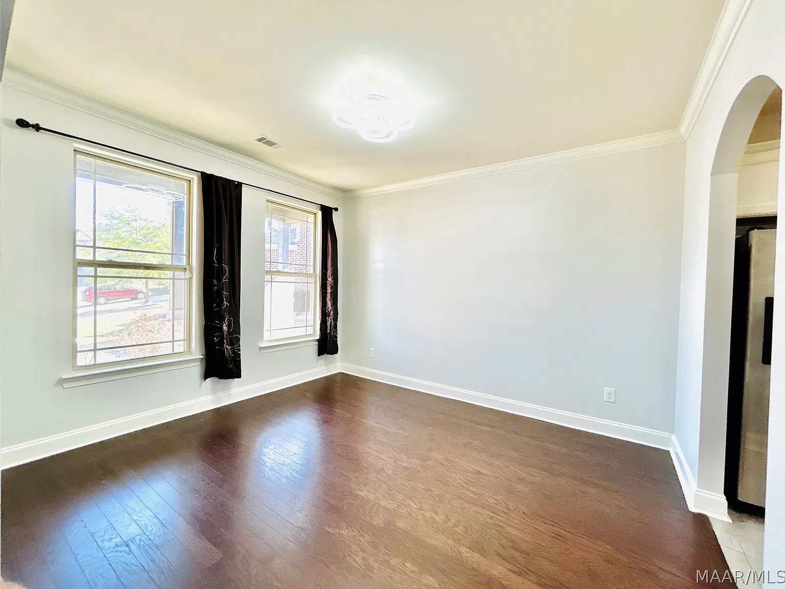 5 bed, 3.5 bath, 3191 sqft, $2,900 — Photo 4