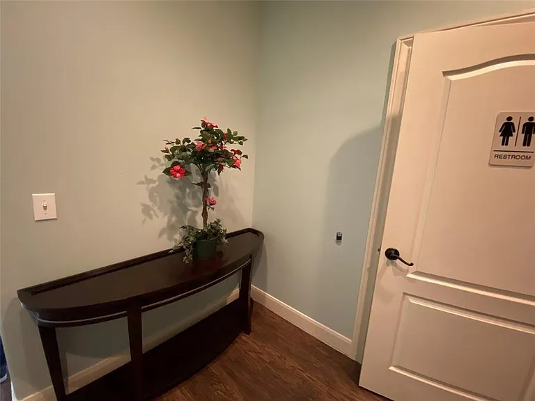 4501 Cartwright Rd #408 — Photo 8