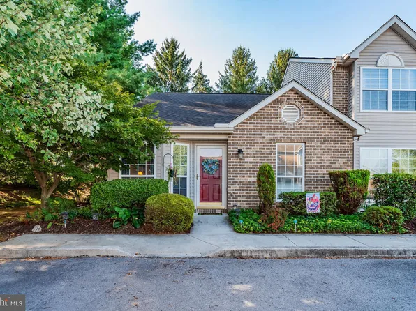 4 Eastwick Ct, Carlisle, PA 17015