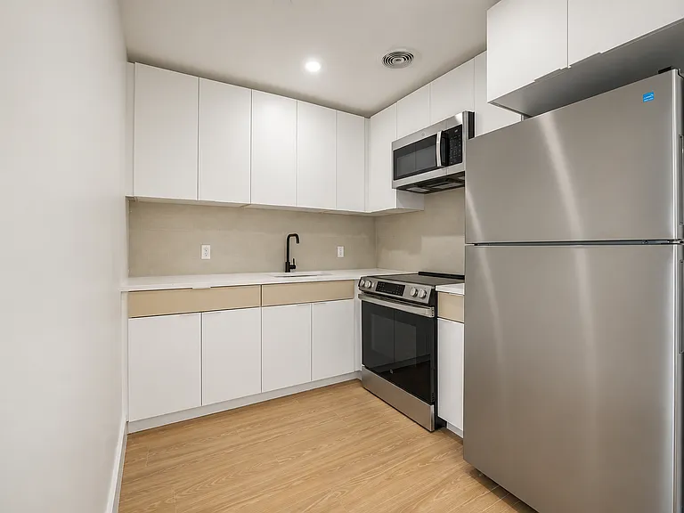 175 Rochester Ave #2A — Photo 4