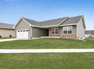 1415 48th St, Marion, IA 52302