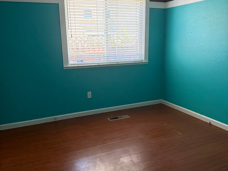 112 Putter Dr — Photo 10