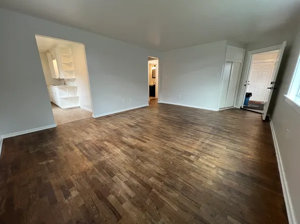 620 6th Ave APT 1, Tacoma, WA 98405