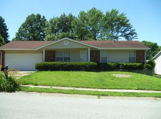 1317 S Wheaton Dr, Saint Charles, MO 63301