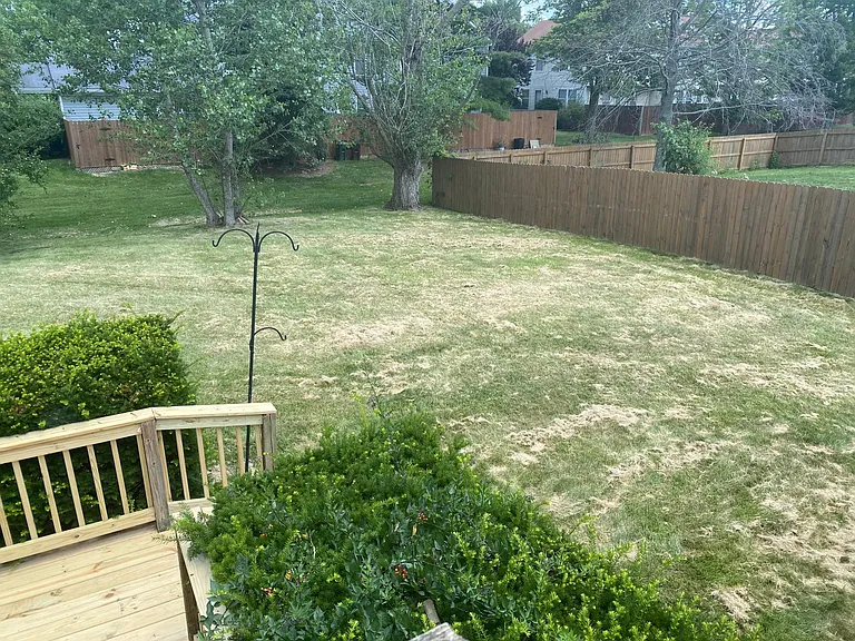 1282 Firethorne Dr — Photo 1