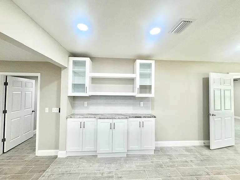 329 Edge Ave — Photo 6