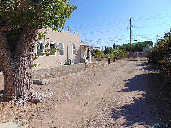 3rd image of 705 S Iron St