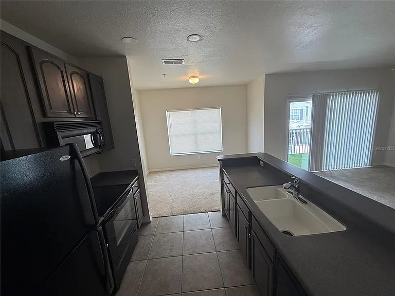 2532 Grand Central Pkwy #3 — Photo 11