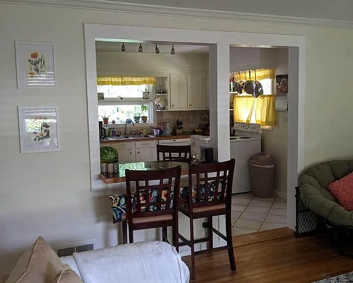 584 N Superior Ave — Photo 21