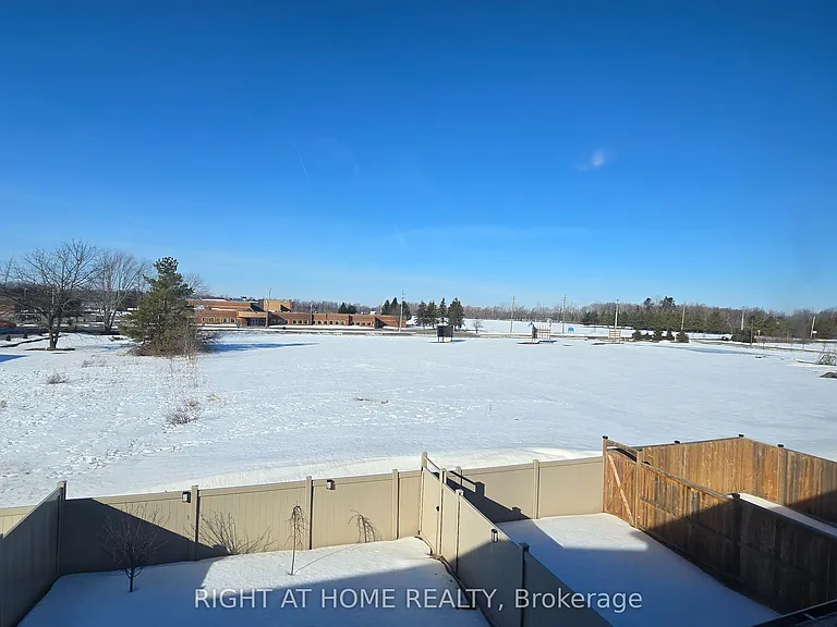 330 Twilight Ave — Photo 32