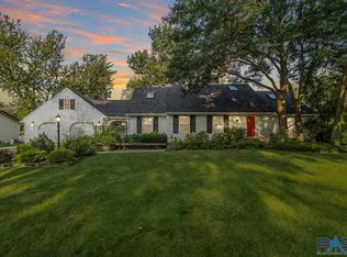 4001 S Lewis Ave, Sioux Falls, SD 57103
