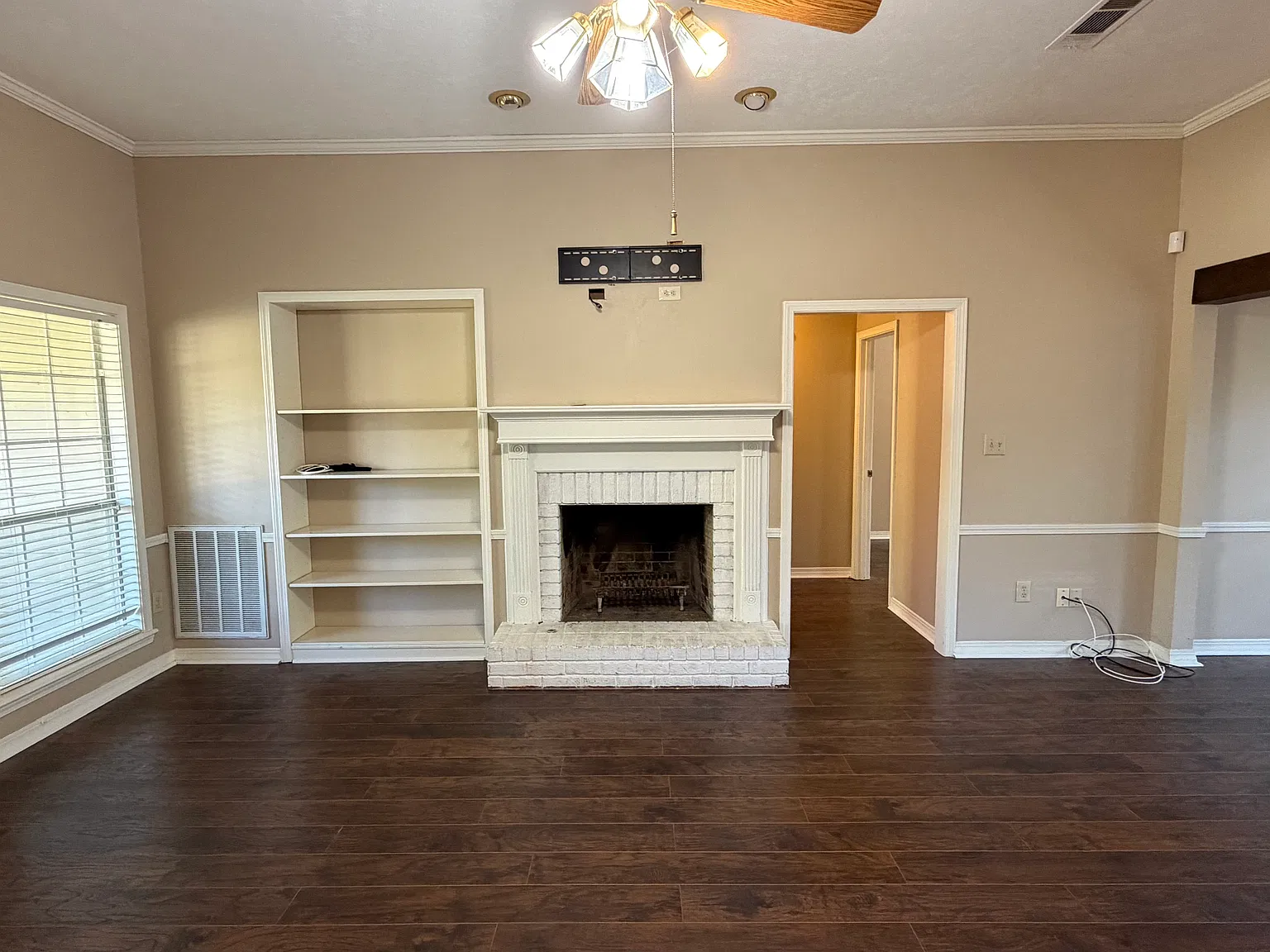 653 Baywood Pointe — Photo 3