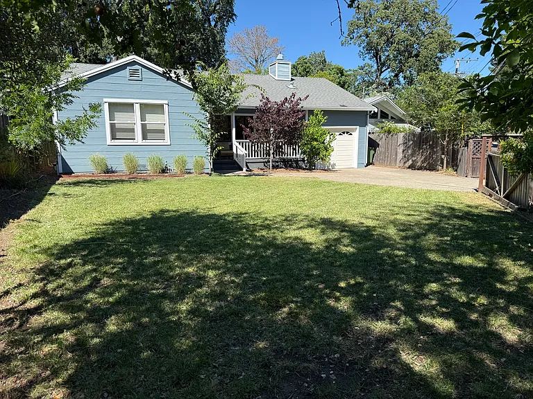 1300 San Anselmo Ave — Photo 3