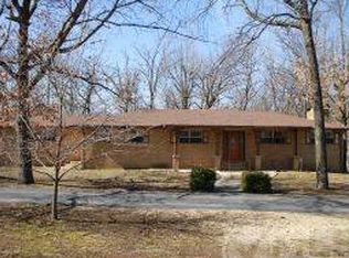 667 Cedar Ridge Dr, Neosho, MO 64850