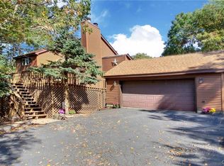 182 Shepherd Ln, Swiftwater, PA 18370