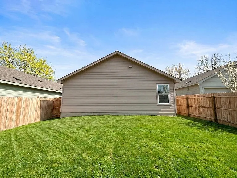 4206 Osmosis Dr — Photo 25