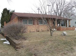 4720 Ford Ave NW, Cedar Rapids, IA 52405