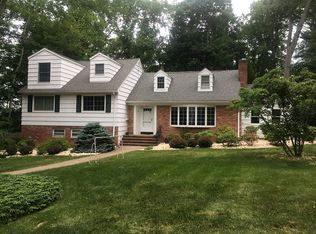 54 Fox Run, New Providence, NJ 07974